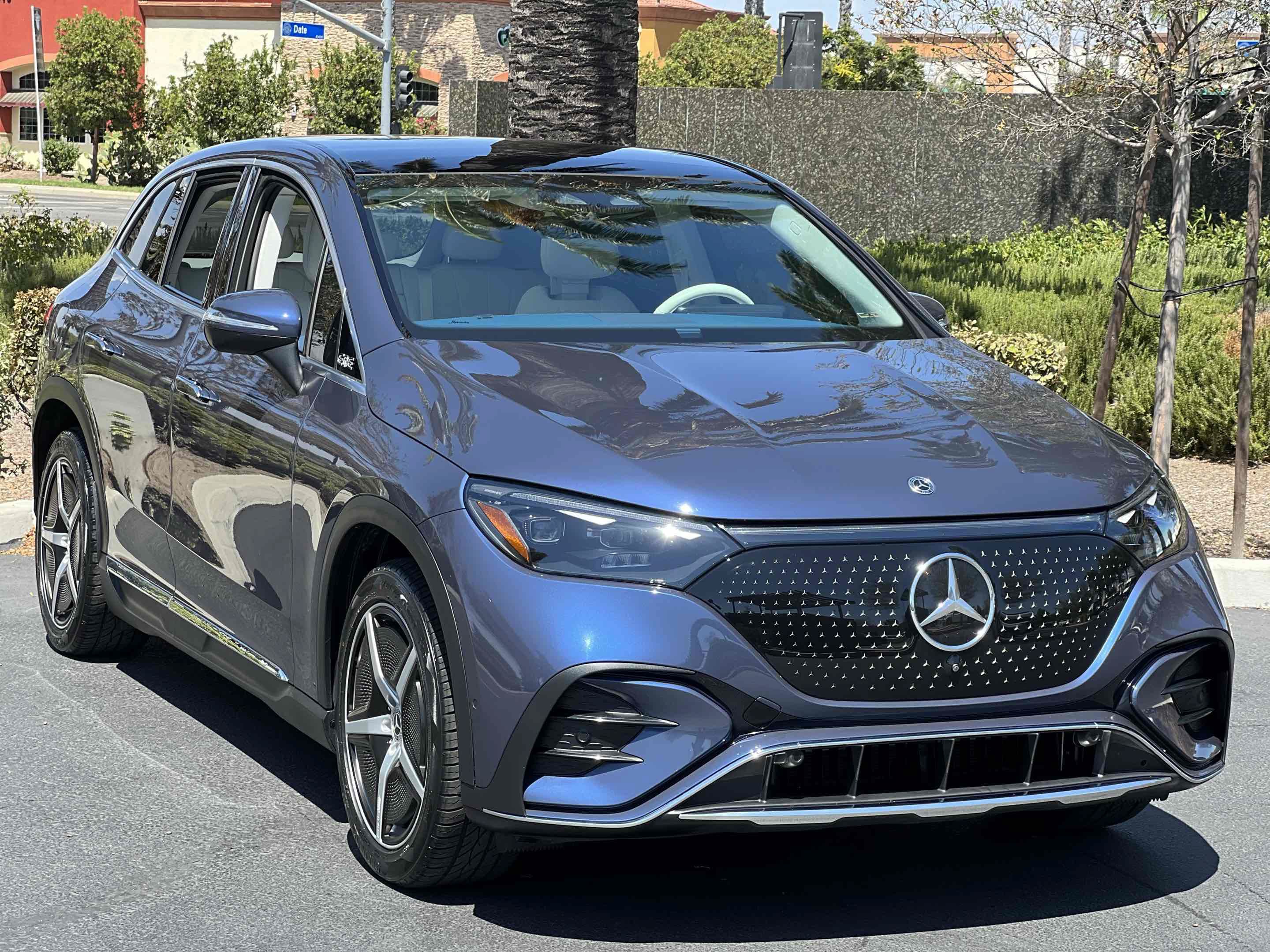 Used 2023 Mercedes-Benz EQE 350+ SUV w/ AMG Line Exterior Package image 18