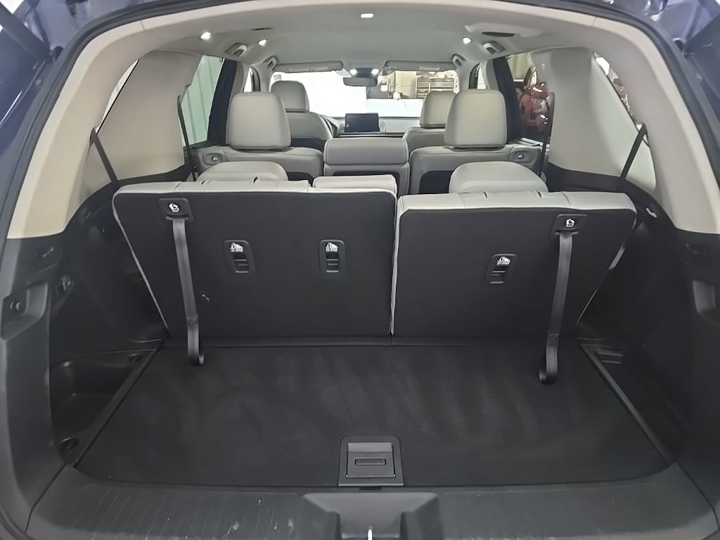Used 2023 Honda Pilot EX-L image 11