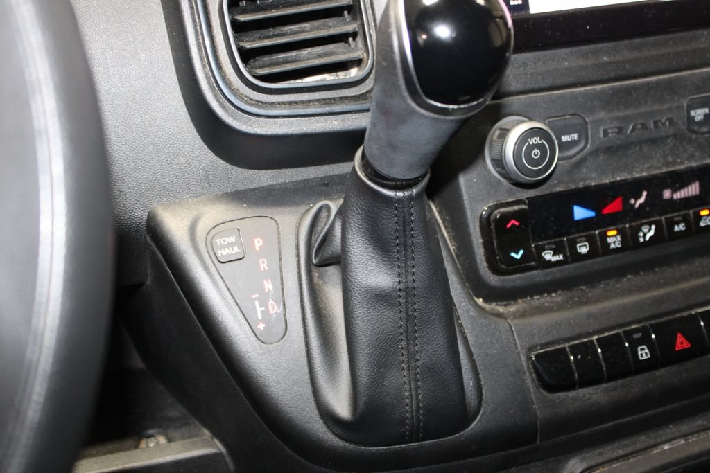 Used 2025 RAM ProMaster 2500 w/ Convenience Group FWD image 22