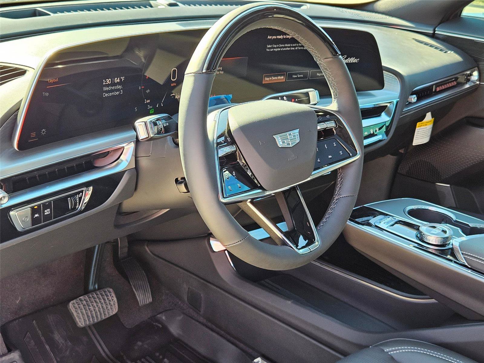 New 2026 Cadillac Lyriq Sport w/ LPO, Floor Liner Package AWD/4WD image 10