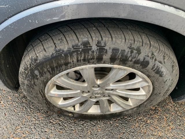 Used 2019 Buick Envision Essence AWD/4WD image 10
