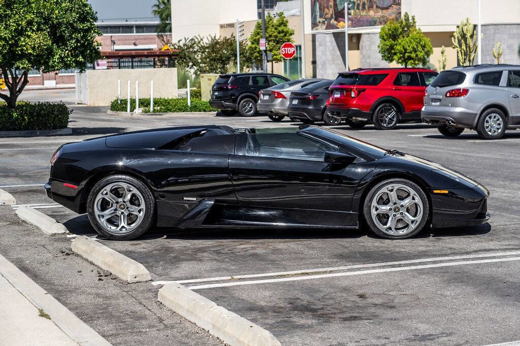 Used 2006 Lamborghini Murcielago Roadster image 8