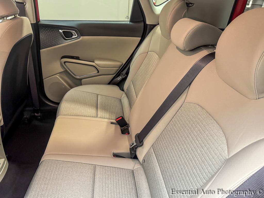 Used 2022 Kia Soul S image 12