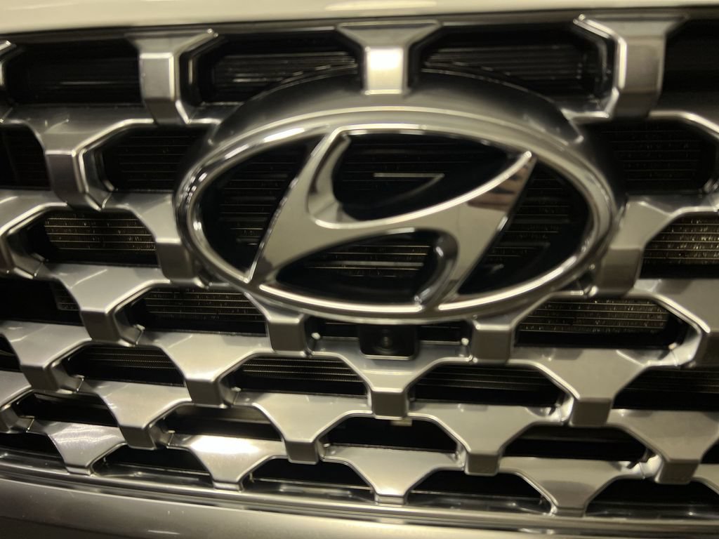 Used 2023 Hyundai Santa Fe SEL w/ Premium Package AWD/4WD image 32