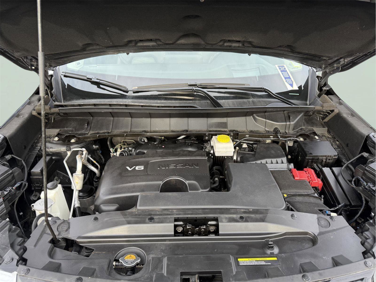 Used 2022 Nissan Pathfinder Platinum w/ Cargo Package AWD/4WD image 27