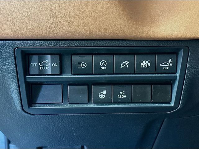 Used 2024 Toyota Tundra 1794 Edition image 11