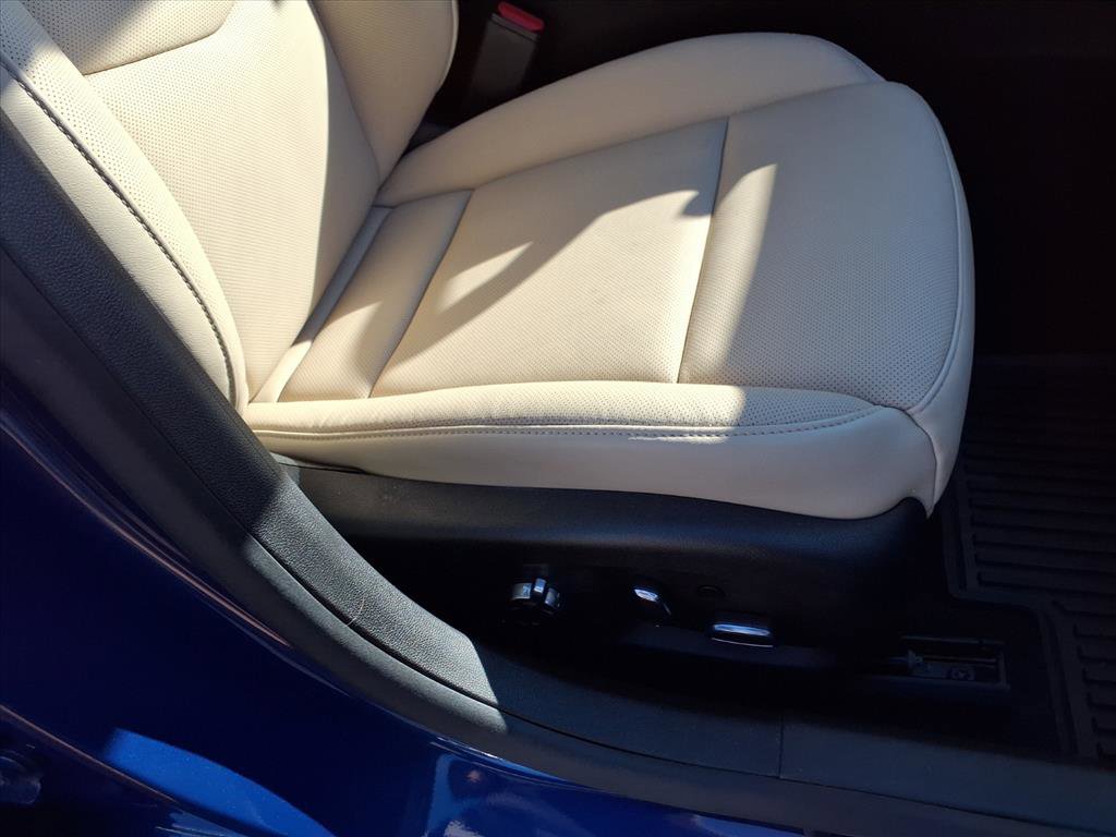 Used 2025 Cadillac CT5 Premium Luxury image 28