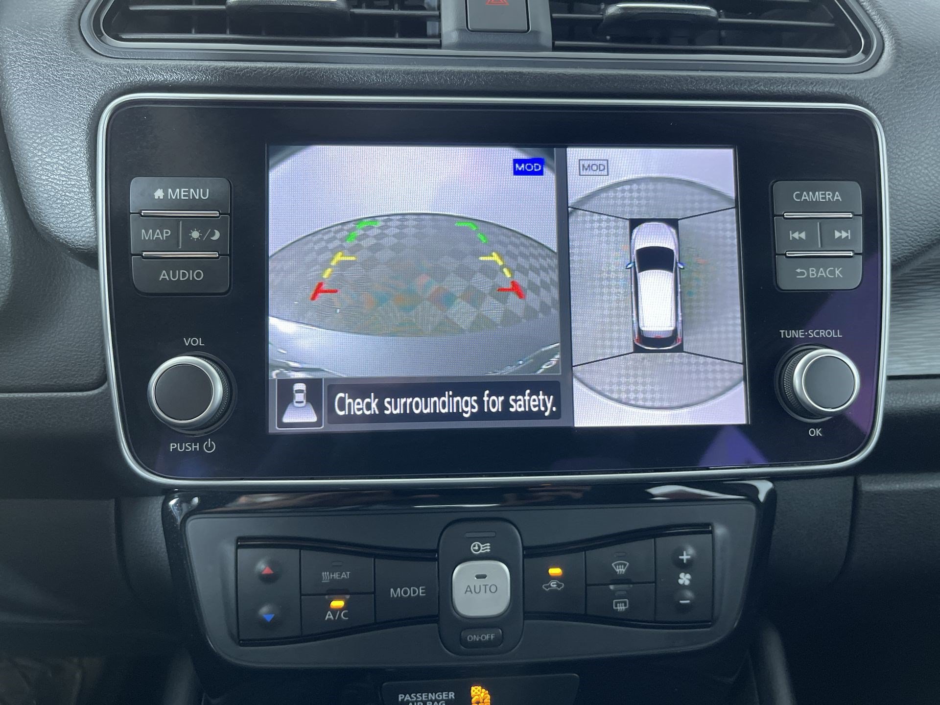 Certified 2024 Nissan Leaf SV Plus FWD image 18