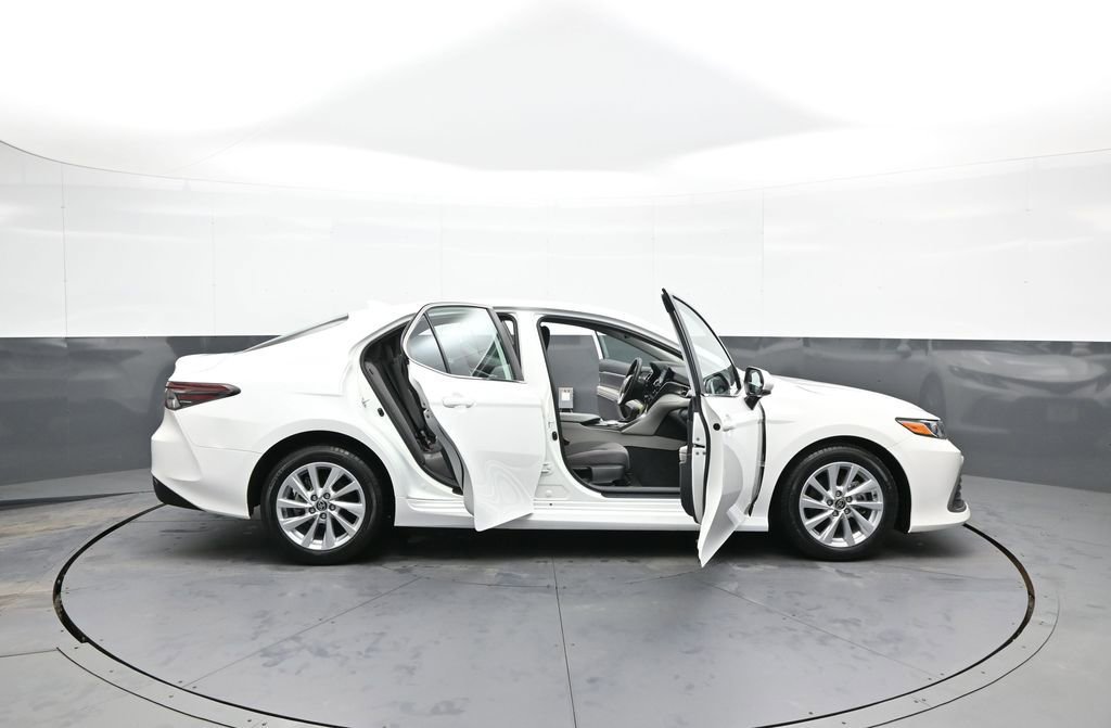 Certified 2023 Toyota Camry LE image 41
