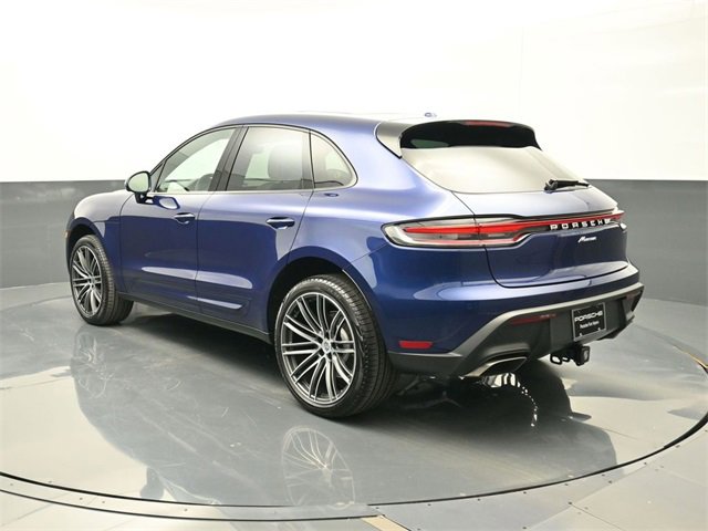 New 2026 Porsche Macan image 3