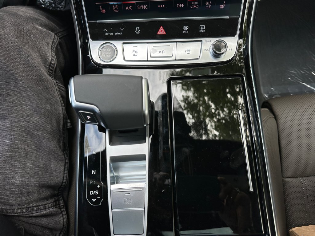 New 2027 Audi A8 L 3.0T AWD/4WD image 28