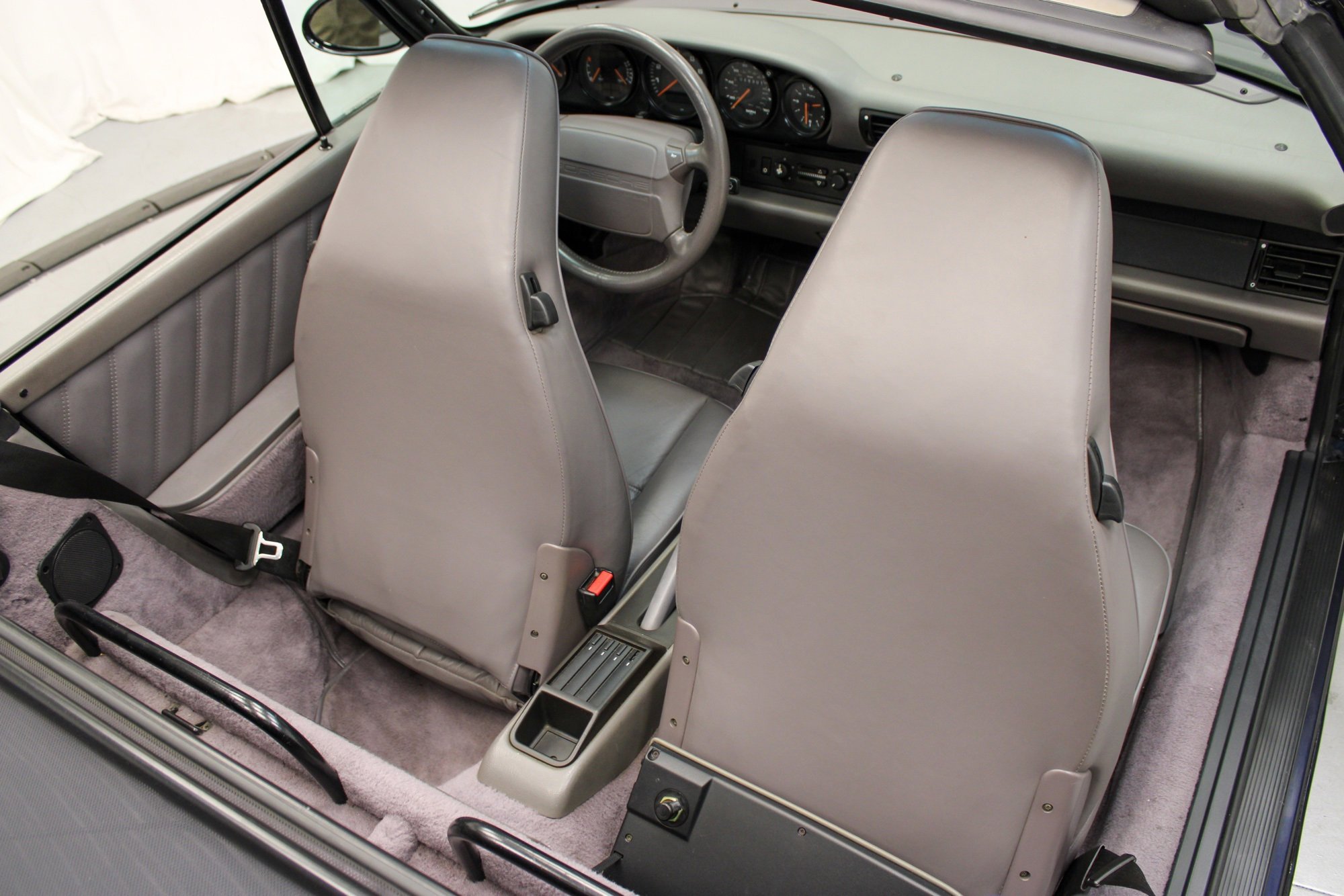 Used 1992 Porsche 911 America Roadster image 47