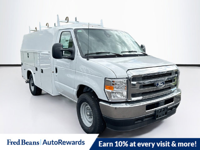 New 2027 Ford E-350 and Econoline 350 Super Duty w/ Power Equipment Group RWD image 1