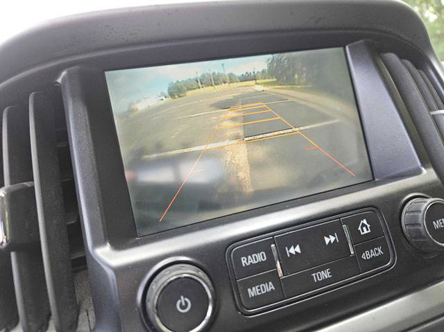 Used 2015 Chevrolet Colorado LT w/ LT Convenience Package RWD image 18