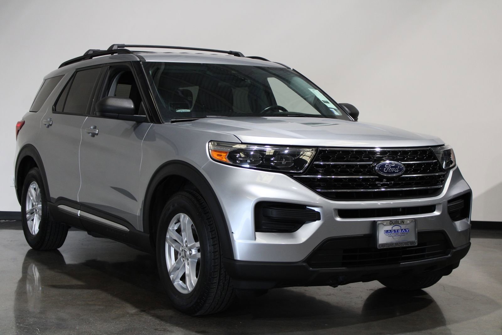 Used 2020 Ford Explorer XLT image 4
