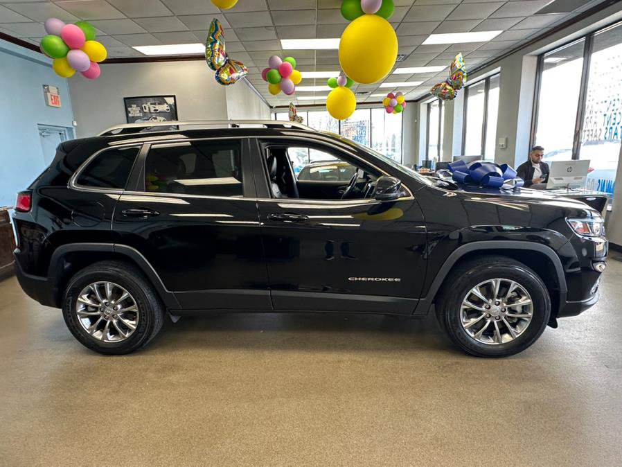 Used 2021 Jeep Cherokee Latitude Lux w/ Sun & Sound Group AWD/4WD image 12