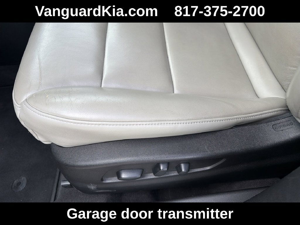 Used 2020 Cadillac XT4 Premium Luxury FWD image 16