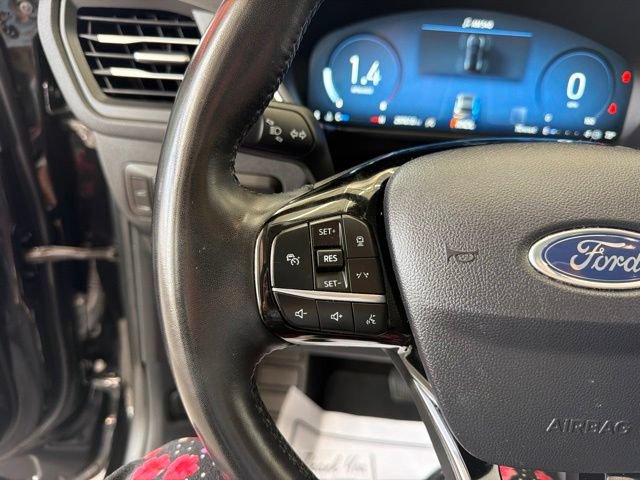 Certified 2024 Ford Escape Platinum AWD/4WD image 27