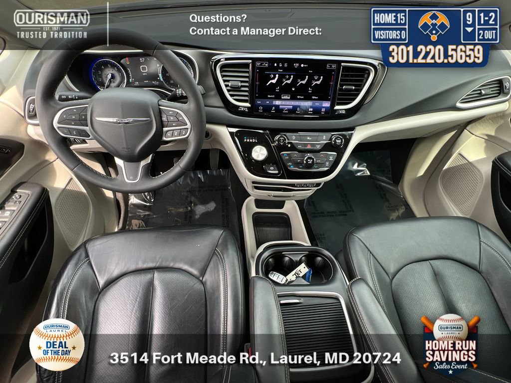 Used 2022 Chrysler Pacifica Touring-L FWD image 16