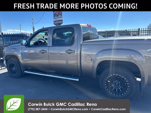 Used 2013 GMC Sierra 1500 SLT w/ SLT Convenience Package AWD/4WD image 2