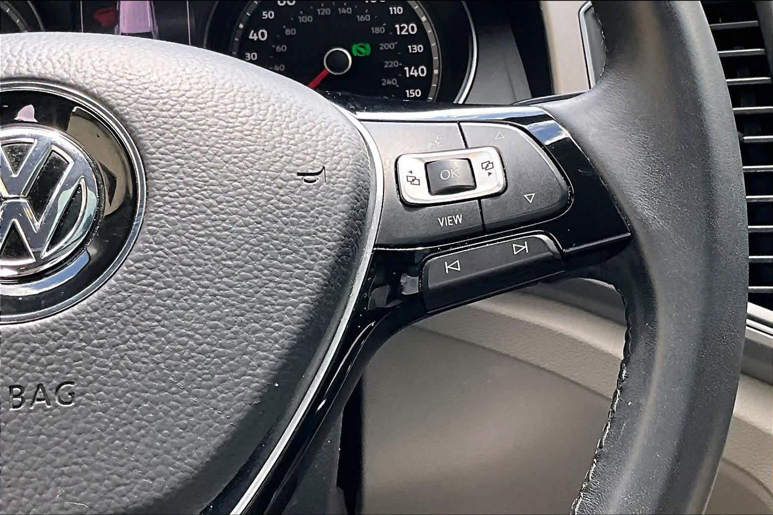Used 2019 Volkswagen Atlas SE FWD image 25