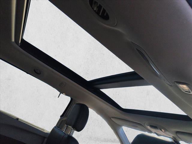 Used 2024 Chrysler Pacifica Limited image 19