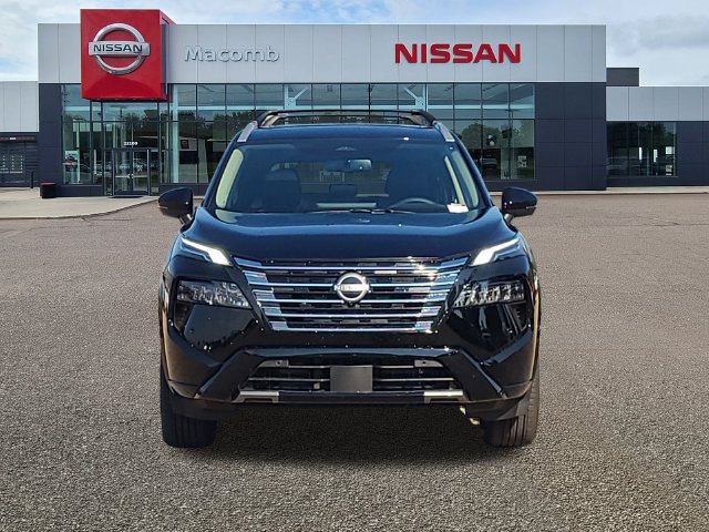 New 2026 Nissan Rogue Platinum AWD/4WD image 2