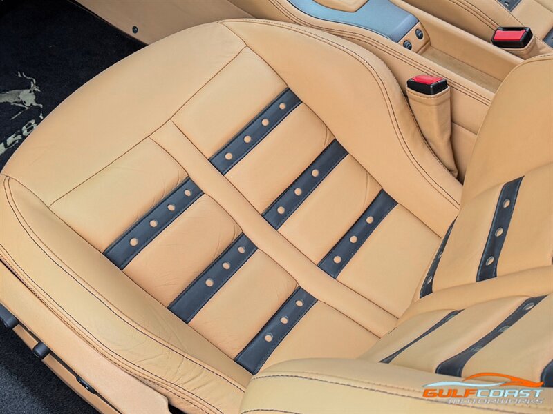 Used 2011 Ferrari 458 Italia Coupe RWD image 23