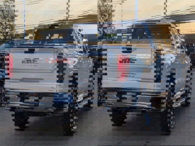Certified 2024 GMC Sierra 1500 SLT image 4