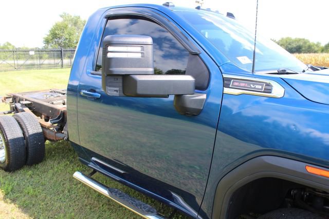 Used 2022 GMC Sierra 3500 SLE w/ SLE Convenience Package image 9