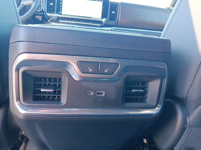 Used 2025 Chevrolet Silverado 1500 High Country w/ Midnight Edition image 19