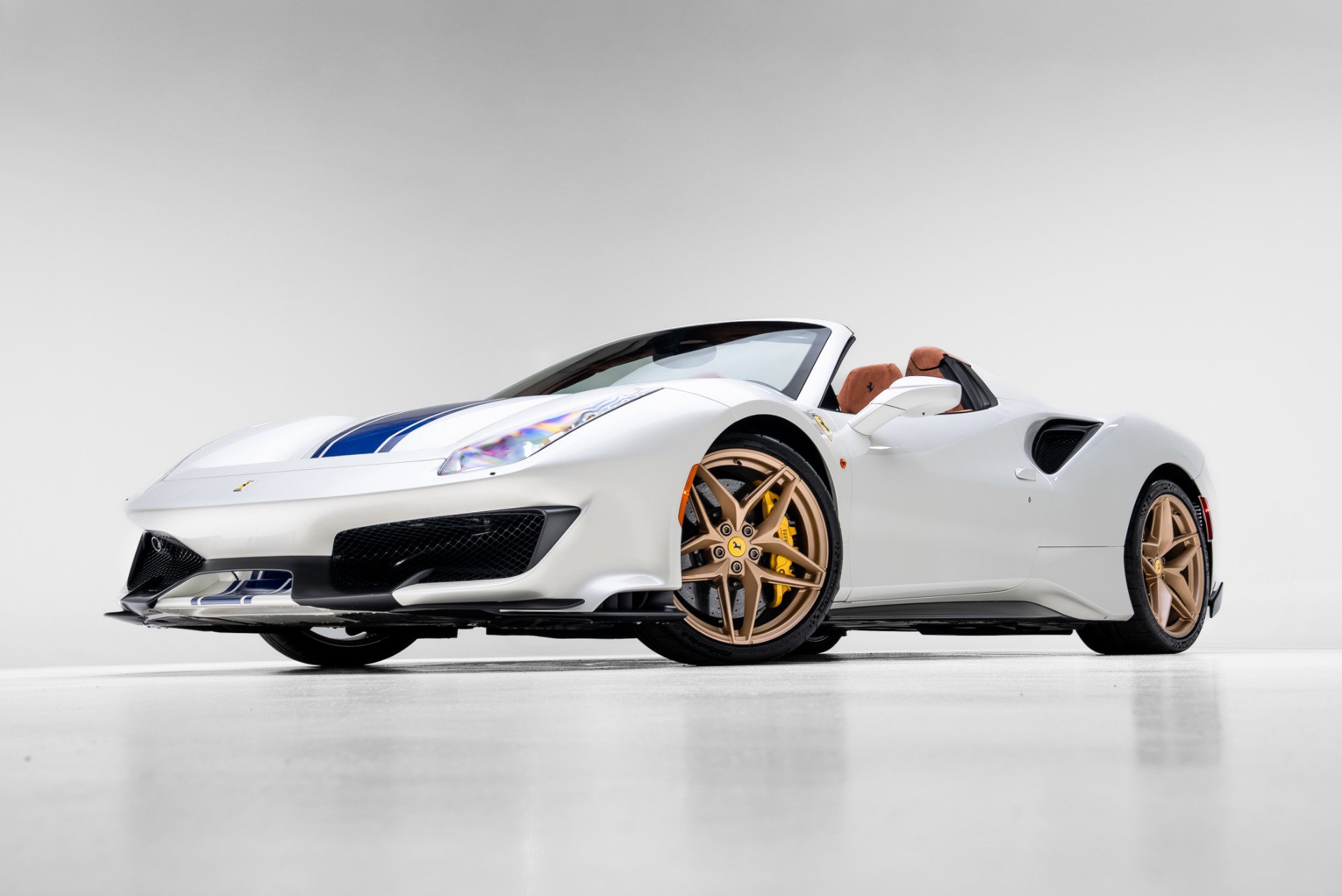 Used 2020 Ferrari 488 Pista image 24
