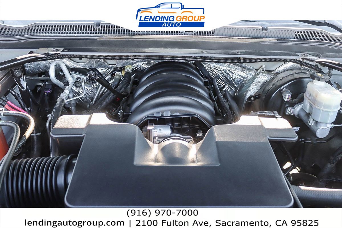 Used 2016 Chevrolet Suburban LT image 26