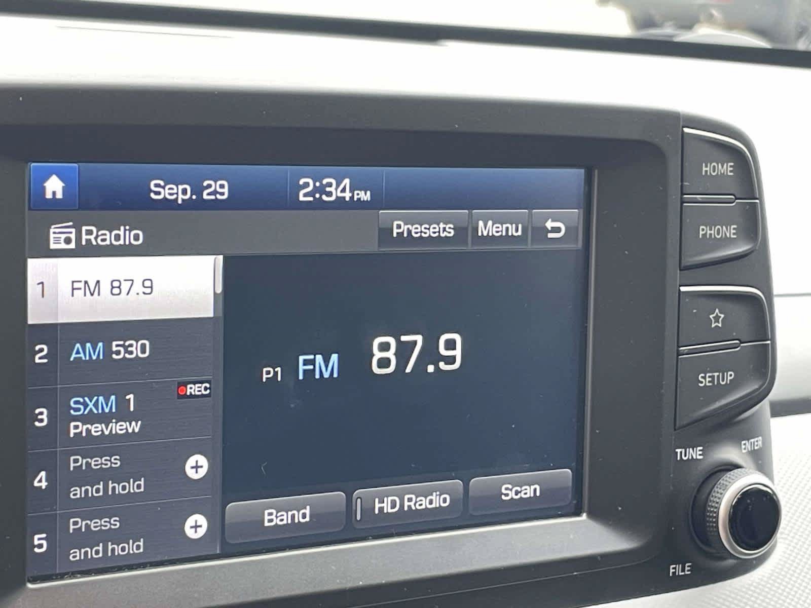 Used 2018 Hyundai Kona SEL AWD/4WD image 17