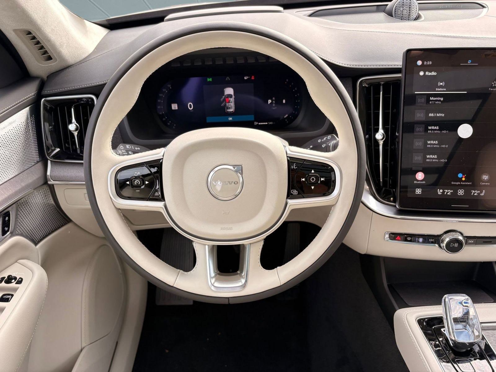 New 2026 Volvo XC90 B6 Ultra w/ Lounge Package image 25