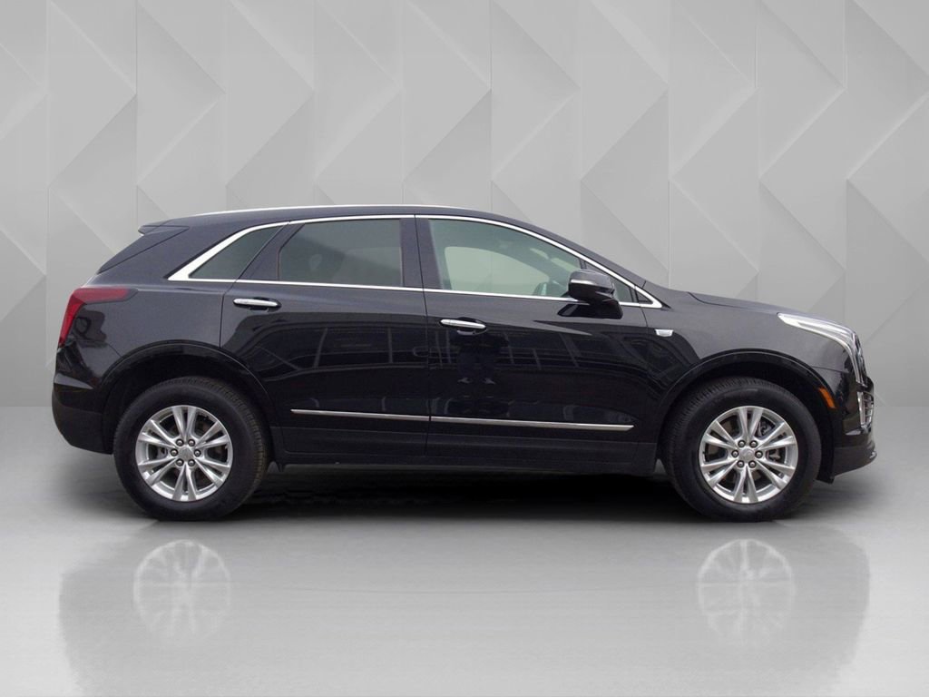 Certified 2023 Cadillac XT5 Luxury w/ LPO, Floor Liner Package AWD/4WD image 2