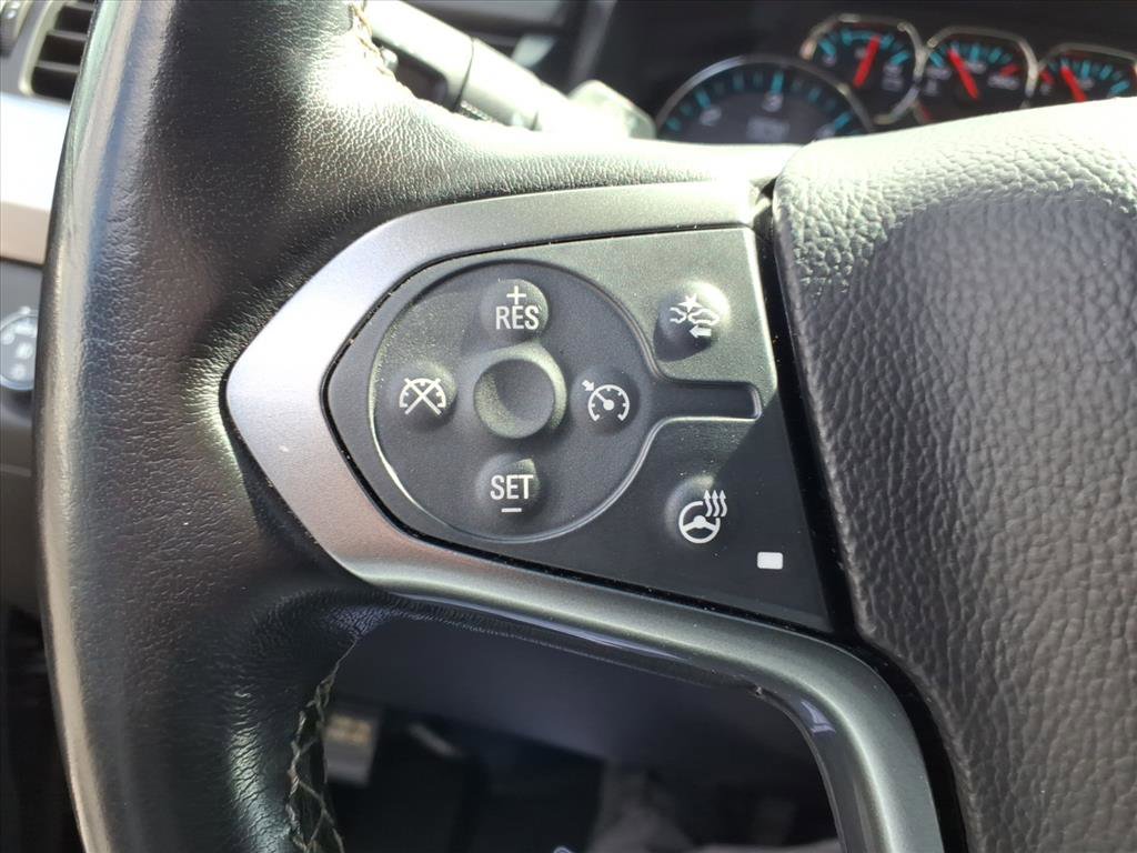 Used 2019 Chevrolet Suburban Premier AWD/4WD image 19