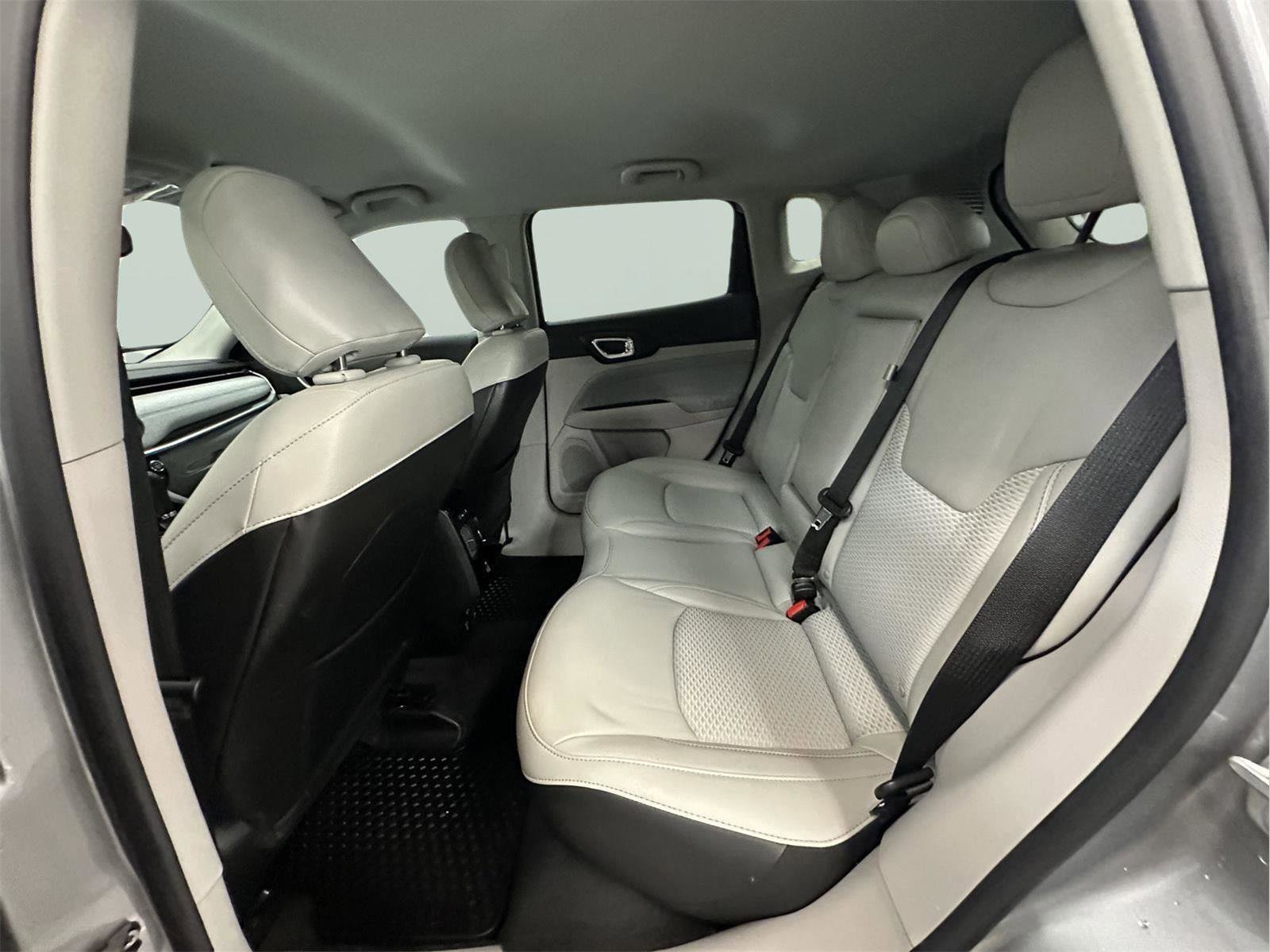 Used 2022 Jeep Compass Latitude w/ Convenience Group image 28