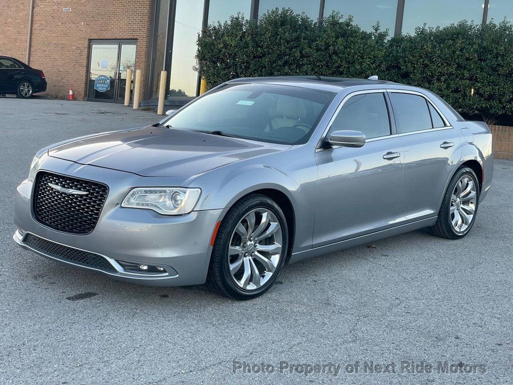 Used 2016 Chrysler 300 Limited image 3