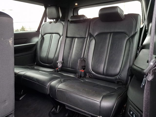 Used 2024 Jeep Wagoneer L Series II w/ Flexible Seating Group image 11