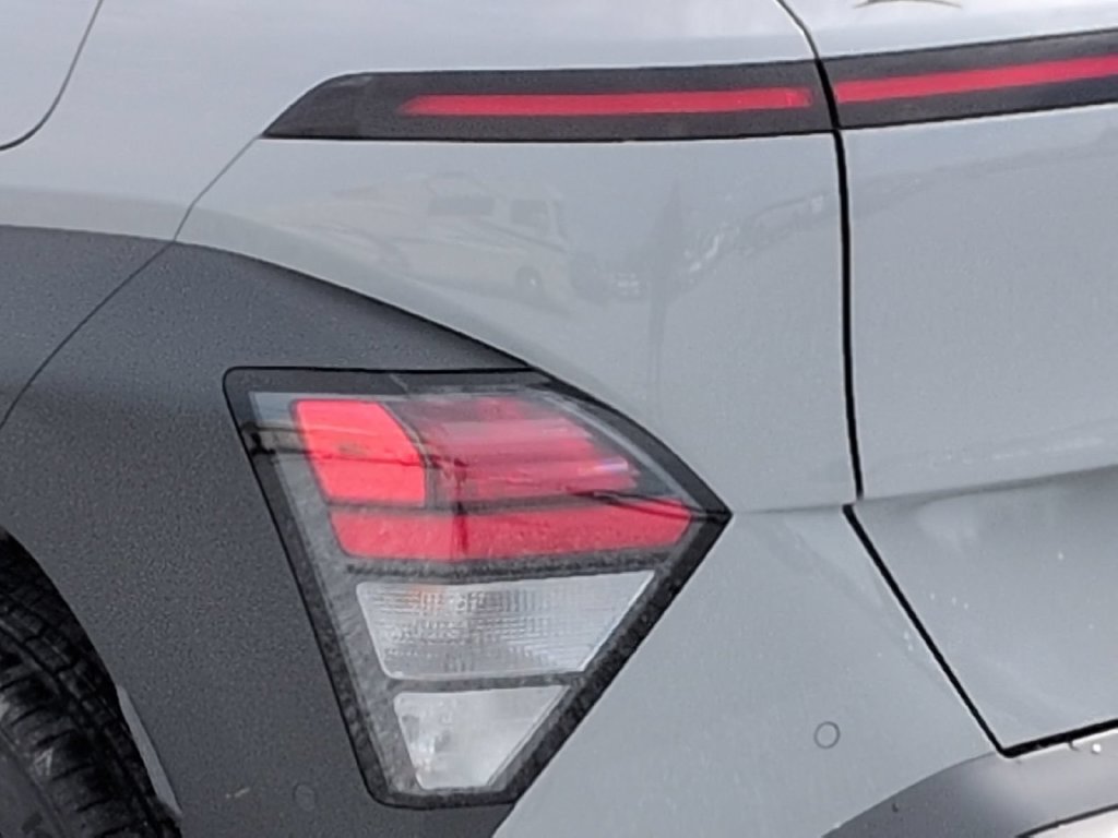 New 2027 Hyundai Kona Limited FWD image 8