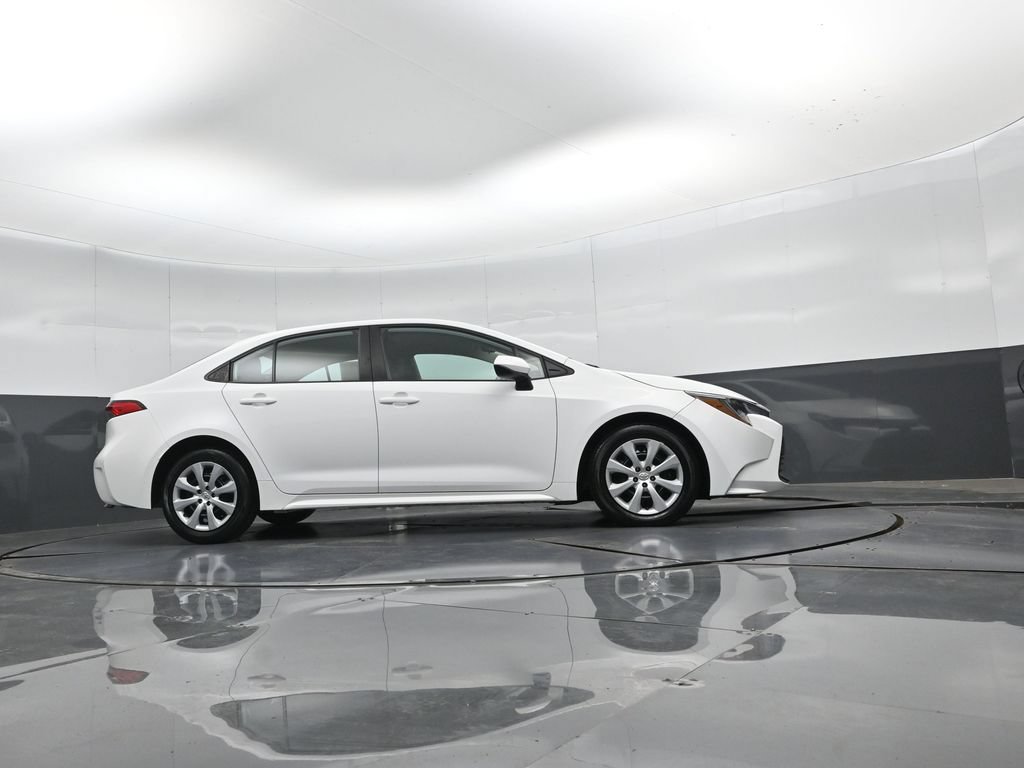 Used 2023 Toyota Corolla LE FWD image 35