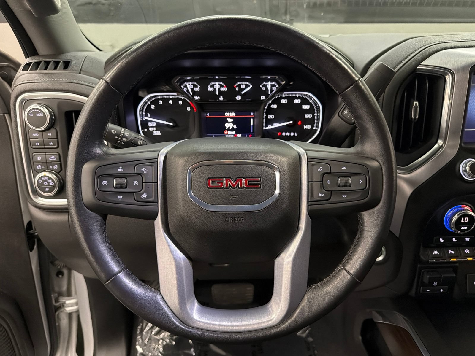 Used 2021 GMC Sierra 1500 SLT w/ SLT Premium Plus Package AWD/4WD image 27