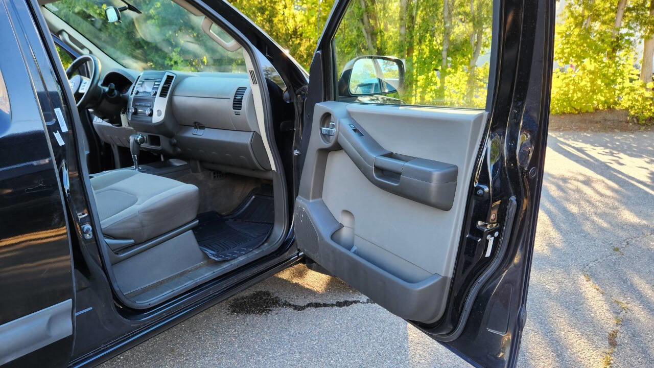 Used 2014 Nissan Xterra S image 39