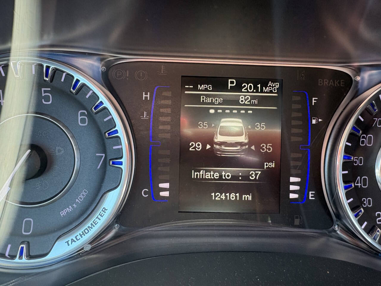 Used 2016 Chrysler 200 Limited w/ Anniversary Edition FWD image 22