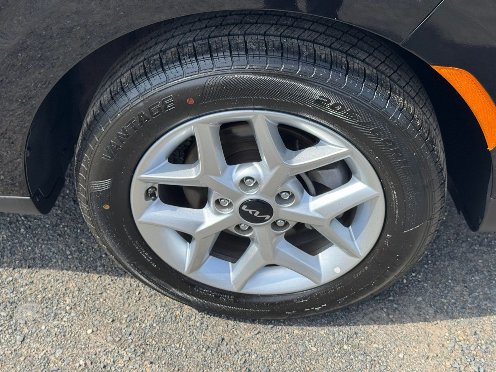 Used 2025 Kia Soul LX w/ LX Technology Package image 28