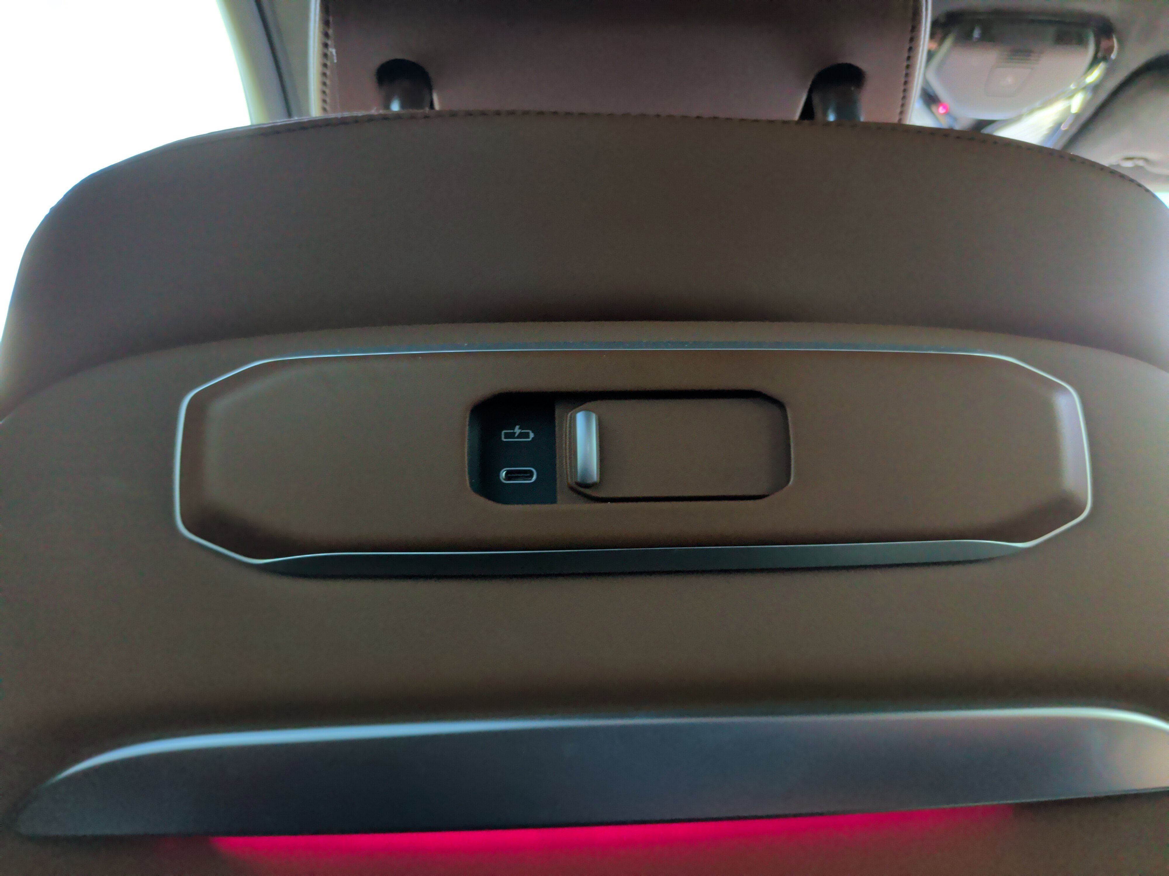Used 2024 BMW X7 M60i w/ Executive Package image 40