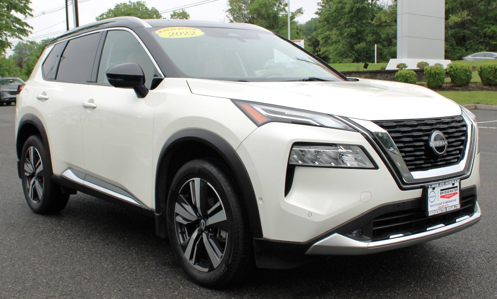 Certified 2022 Nissan Rogue Platinum w/ Head-Up Display Package image 4