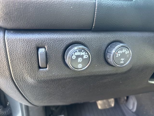 Used 2022 GMC Canyon Elevation w/ Elevation Premium Package AWD/4WD image 17