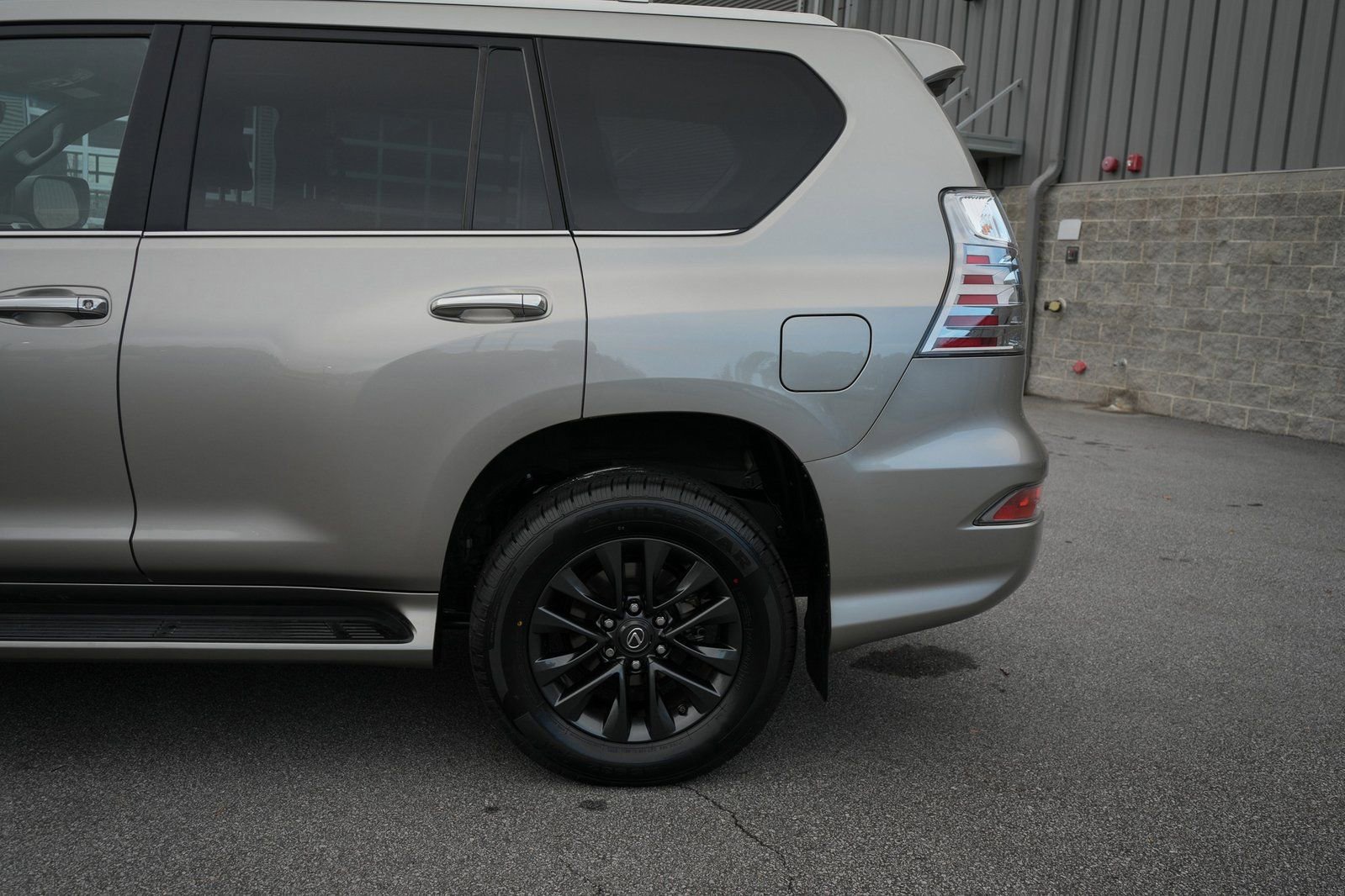 Used 2023 Lexus GX 460 Premium AWD/4WD image 6